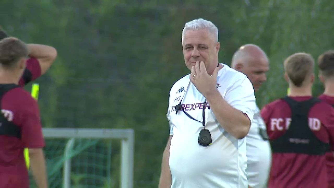 Imagini memorabile cu Marius Șumudică la revenirea în Giulești! Cum a decurs primul său antrenament_8
