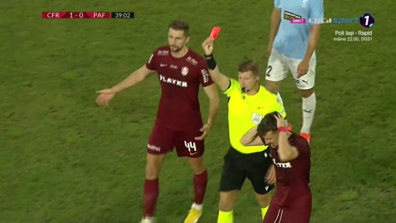 Ce ai făcut, Ciprian? Faultul stupid comis de Deac, în finalul primei reprize din CFR Cluj - Pafos FC_1