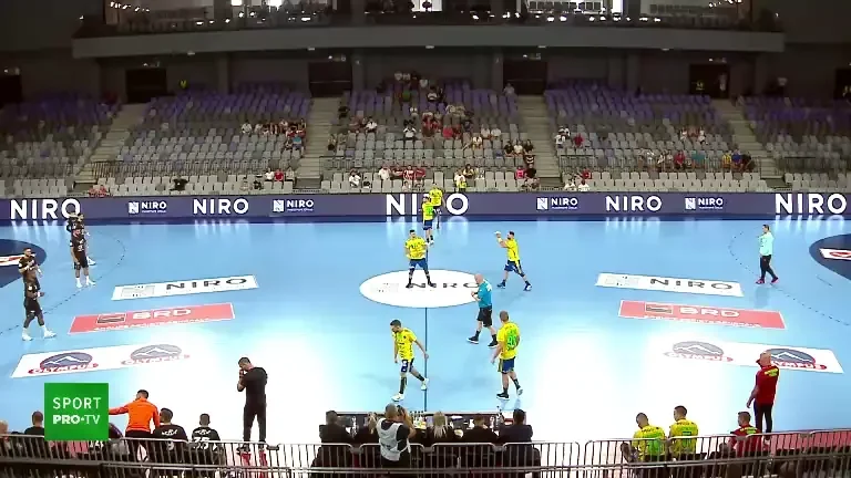 Minaur Baia Mare - Potaissa Turda în semifinala Supercupei (primele 5 minute din meci)