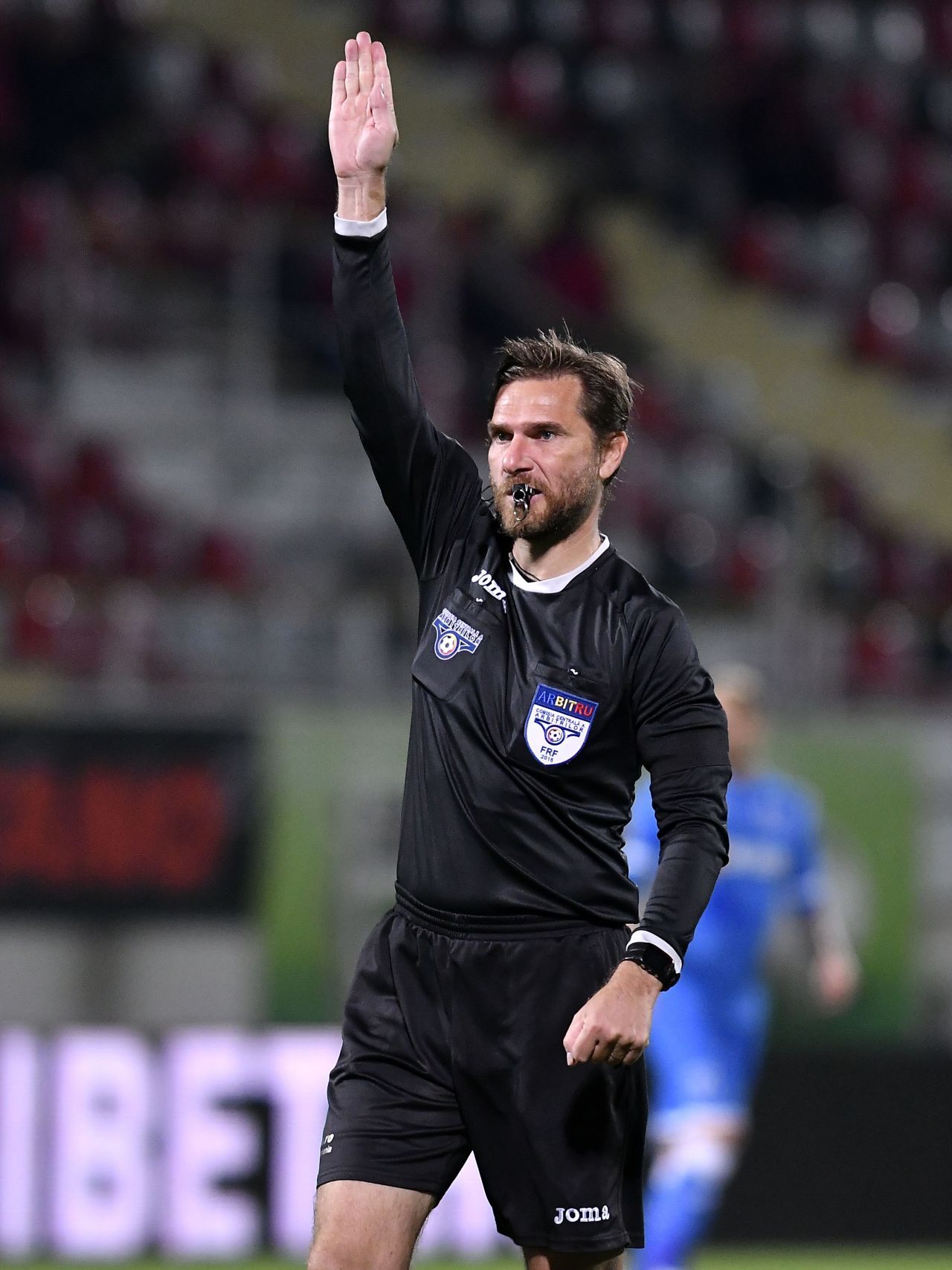 Imaginile momentului! Alexandru Tudor a revenit la centru și l-a ”copiat” pe Gigi Becali! Cum arată acum arbitrul_2