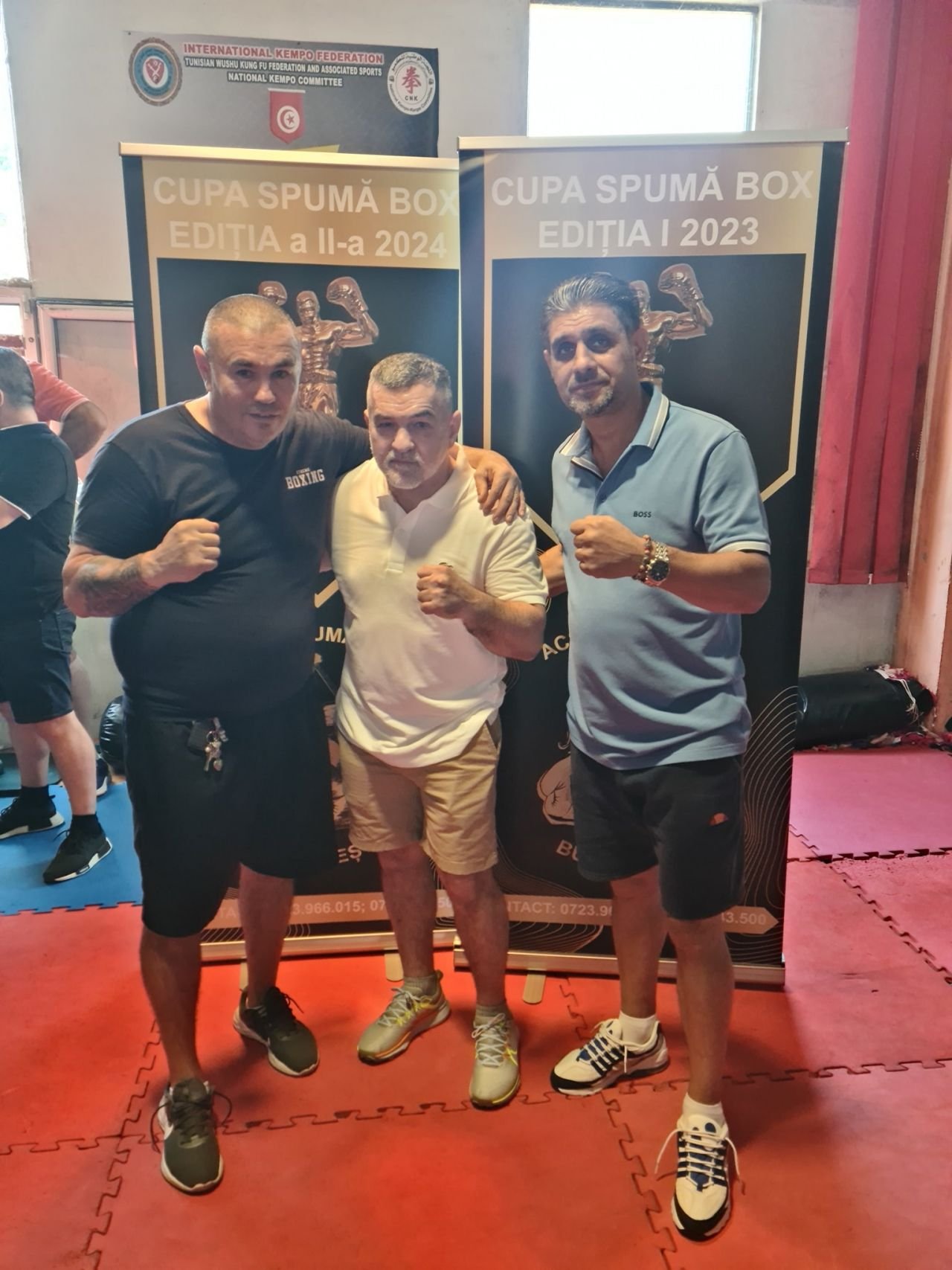 Băieții cu pumni de fier. Cadrele care arată cât de iubit e boxul: Doroftei și alți mari campioni i-au încurajat la 