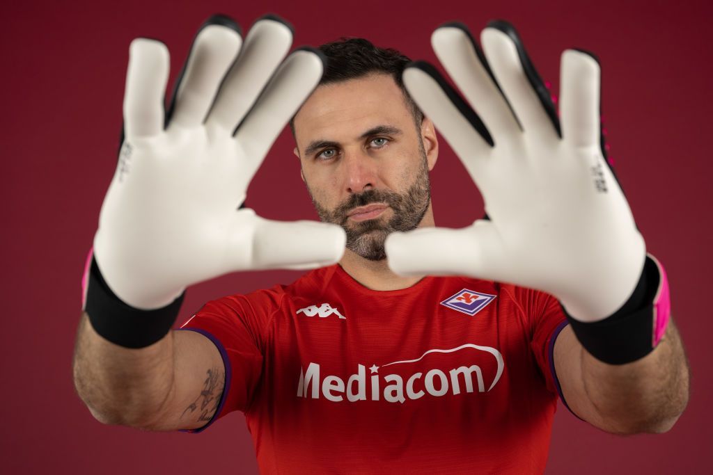 După ce a fost aproape să semneze cu Rapid, Salvatore Sirigu a devenit coleg cu Ionuț Nedelcearu la Palermo_1