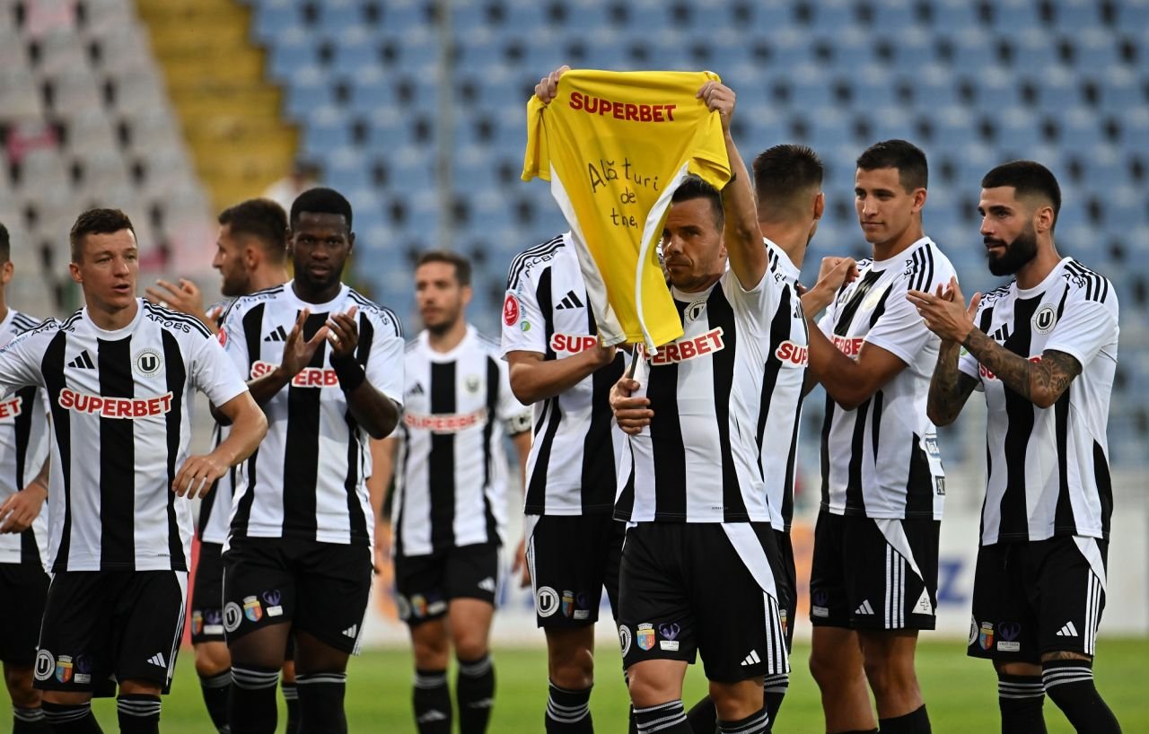 Gloria Buzău - U Cluj 0-2. &rdquo;Șepcile Roșii&rdquo; au ajuns &icirc;n v&acirc;rful clasamentului din Superliga Rom&acirc;niei