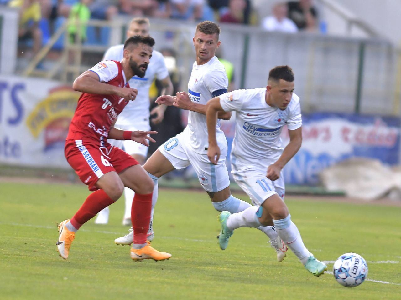 După un an de pauză, Enriko Papa, mijlocașul după care alerga Gigi Becali, a semnat cu coșmarul Universității Craiova!