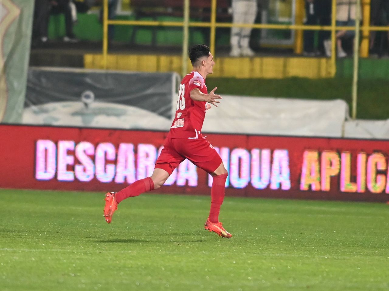 Unde a ajuns Alexandru Pop, fostul atacant al lui Dinamo. La noua echipă este antrenat de românul trecut pe la FC Barcelona lui Johann Cruyff!_1