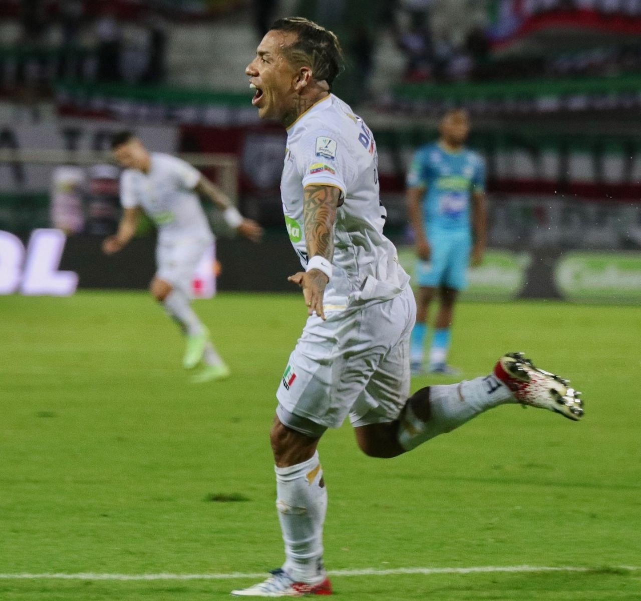 Doamnelor și domnilor, Dayro Moreno! Dublă &icirc;n ultima etapă pentru recordul mondial pe care &icirc;l urmărește atacantul de 39 de ani