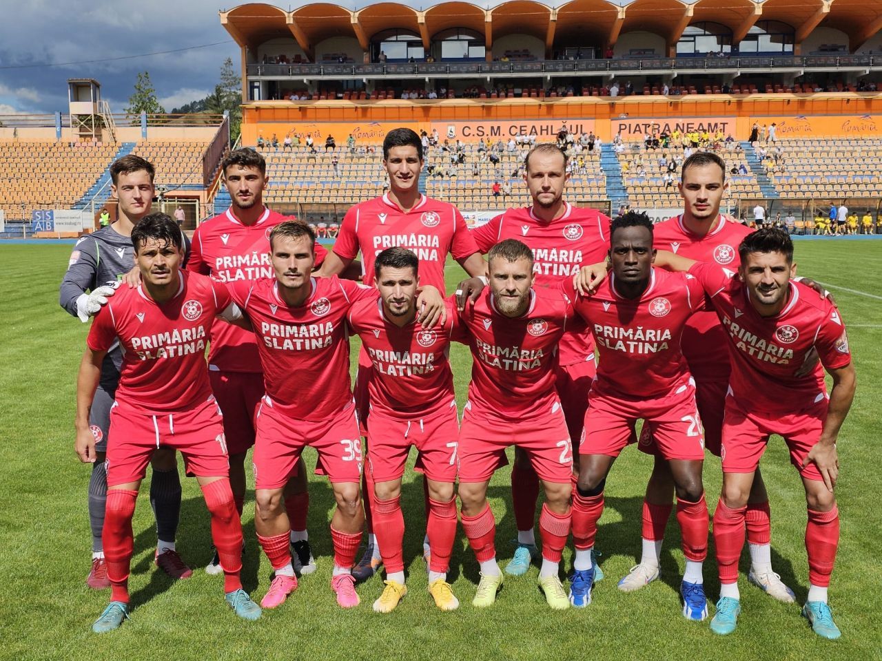 A debutat în Liga 1 acum 18 ani, a jucat la Rapid și acum este golgheterul Ligii 2! ”Va rămâne în staff-ul nostru după retragere”_4