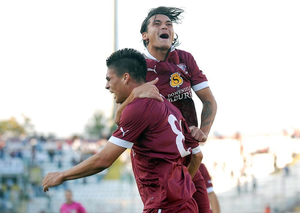 A debutat în Liga 1 acum 18 ani, a jucat la Rapid și acum este golgheterul Ligii 2! ”Va rămâne în staff-ul nostru după retragere”_10