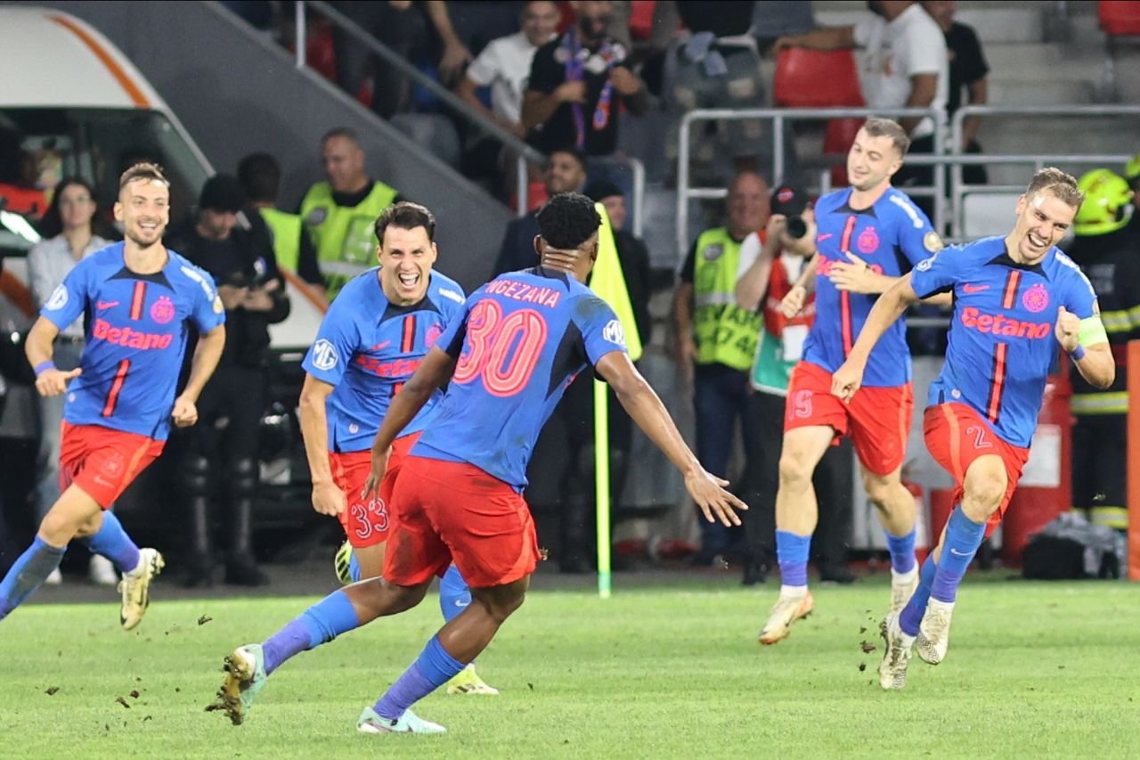 Elias Bucurică! Cum s-au bucurat Charalambous și elevii săi după golul magnific al lui Darius Olaru din 1-0 cu LASK Linz_3