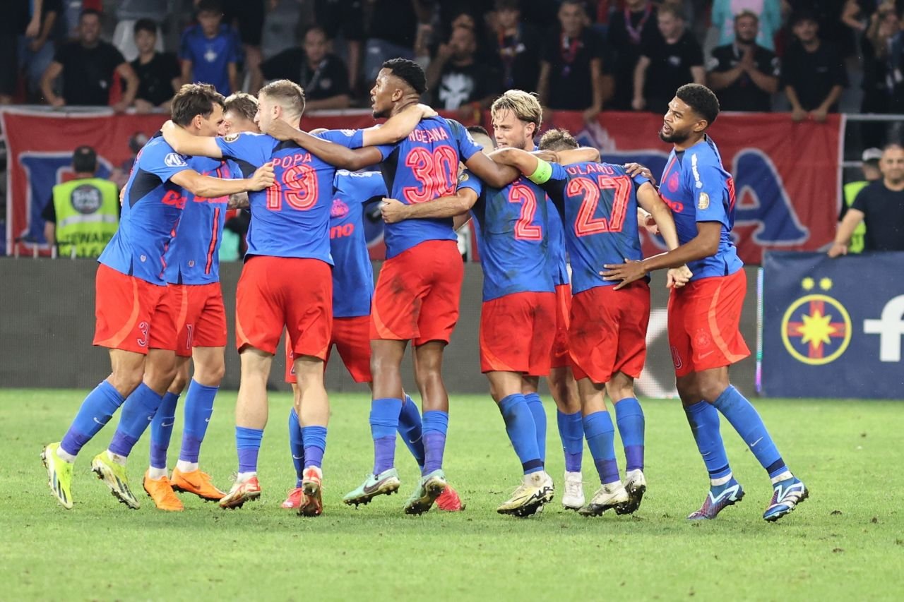 Elias Bucurică! Cum s-au bucurat Charalambous și elevii săi după golul magnific al lui Darius Olaru din 1-0 cu LASK Linz_5