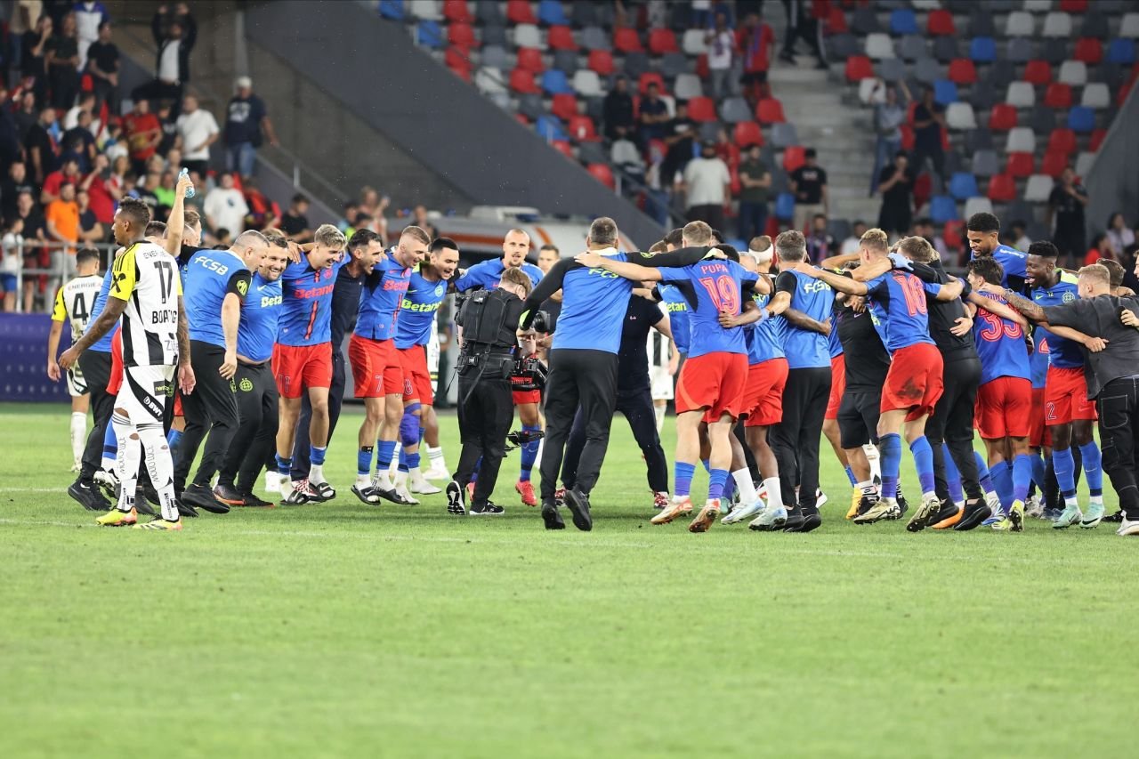 Elias Bucurică! Cum s-au bucurat Charalambous și elevii săi după golul magnific al lui Darius Olaru din 1-0 cu LASK Linz_7