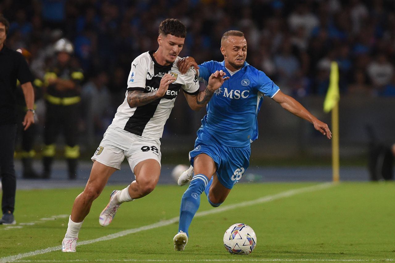 Ce a spus un comentator spaniol despre Dennis Man după golul Parmei din meciul cu Napoli