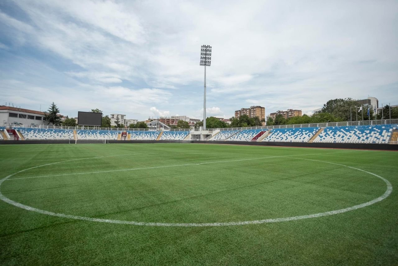 Cum arată acum stadionul din Kosovo unde va juca România, după ce a fost comparat cu un 