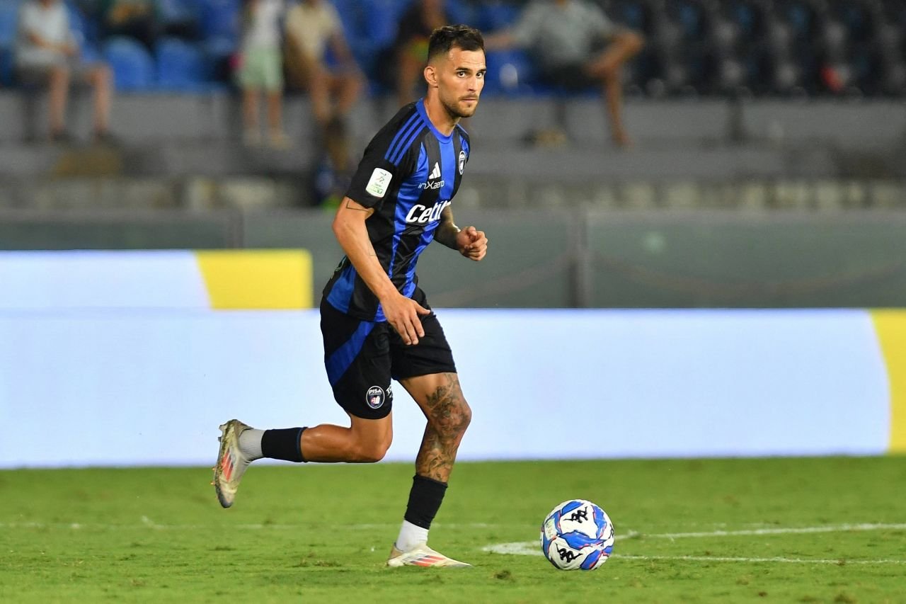 Zi excelentă pentru Marius Marin: căpitan, assist, MVP și primul loc în Serie B: 
