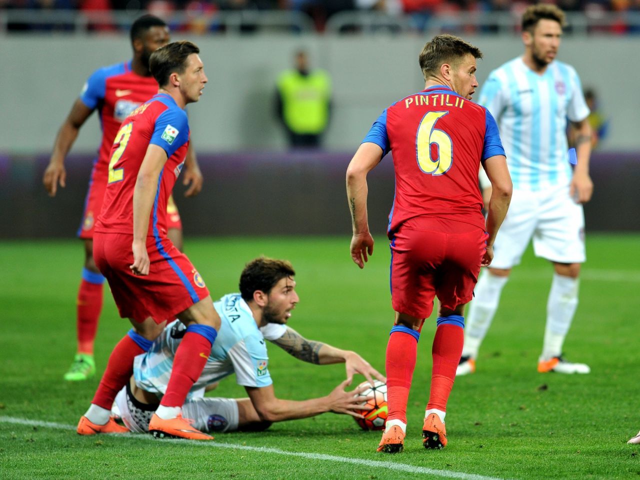 A îmbrăcat tricoul campioanei FCSB, iar acum a revenit în Superliga și vrea să-și ducă noua echipă în play-off_1