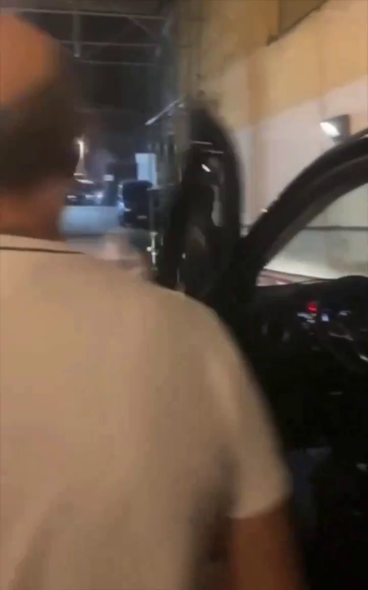 Le-a stricat seara lui Mihăila și Dennis Man iar după meci a fost jefuit și amenințat cu pistolul! Ce s-a întâmplat_7