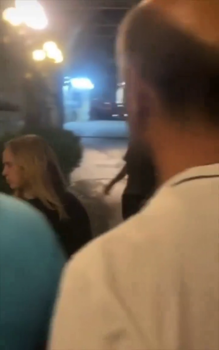 Le-a stricat seara lui Mihăila și Dennis Man iar după meci a fost jefuit și amenințat cu pistolul! Ce s-a întâmplat_9