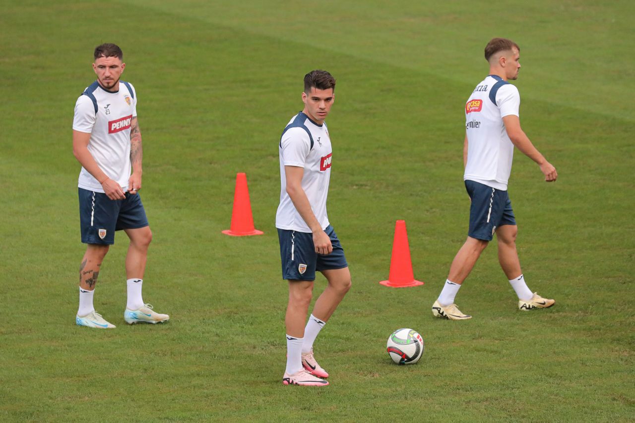 Schimbare de look! Ianis Hagi, primele imagini sub comanda lui Mircea Lucescu. Cum s-a prezentat