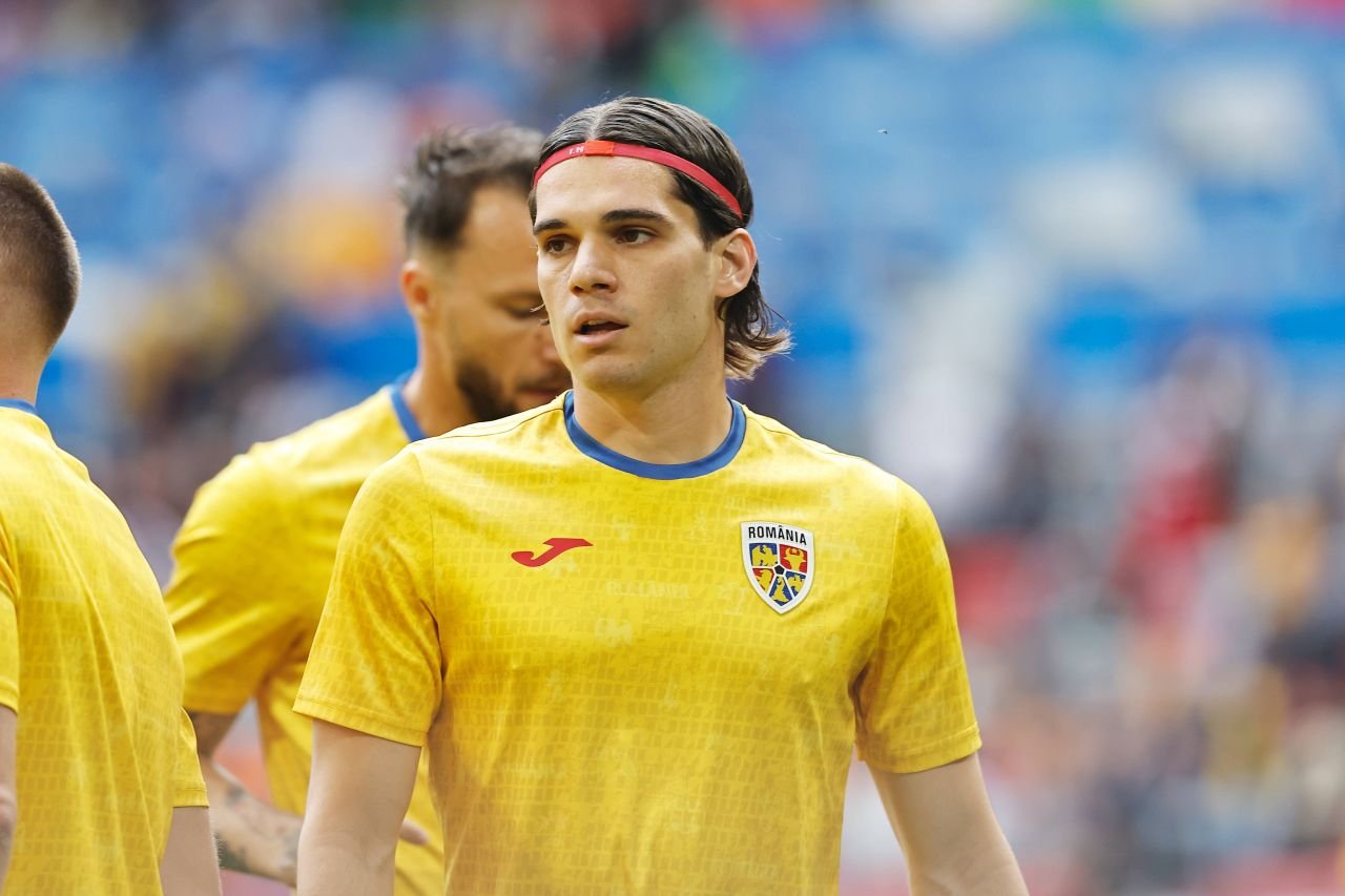 Schimbare de look! Ianis Hagi, primele imagini sub comanda lui Mircea Lucescu. Cum s-a prezentat 
