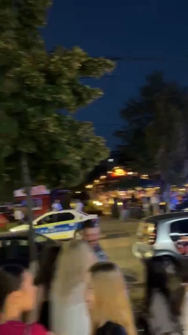 Scandal după victoria Petrolului cu FC Botoșani! Fanii ploieșteni s-au luat la bătaie cu jandarmii_6