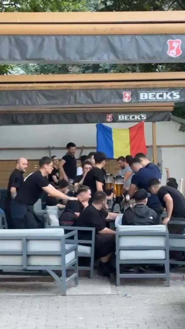 Scandal după victoria Petrolului cu FC Botoșani! Fanii ploieșteni s-au luat la bătaie cu jandarmii_11