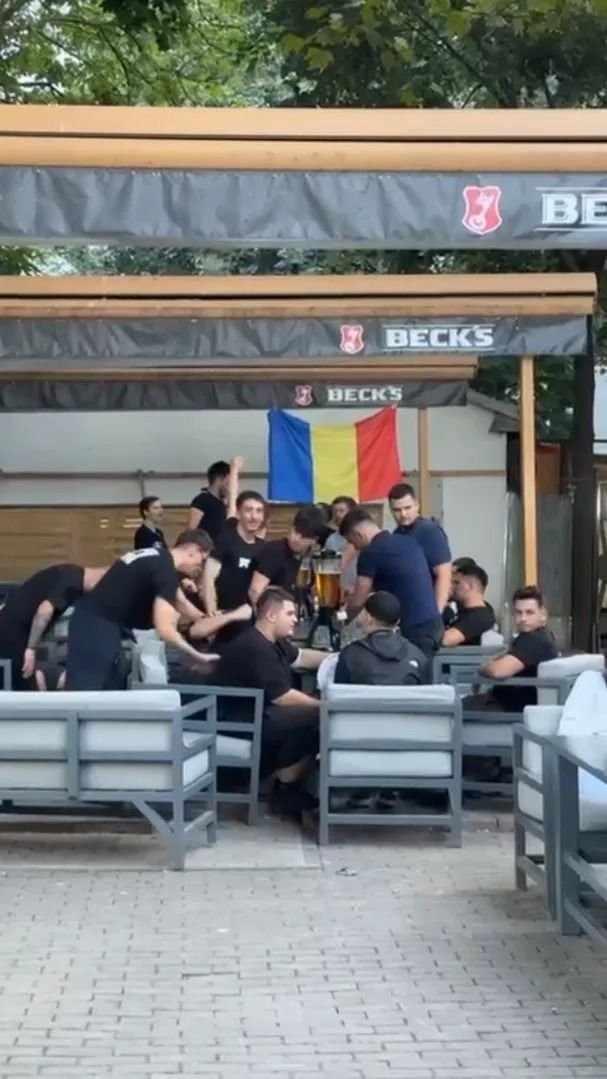 Scandal după victoria Petrolului cu FC Botoșani! Fanii ploieșteni s-au luat la bătaie cu jandarmii_15