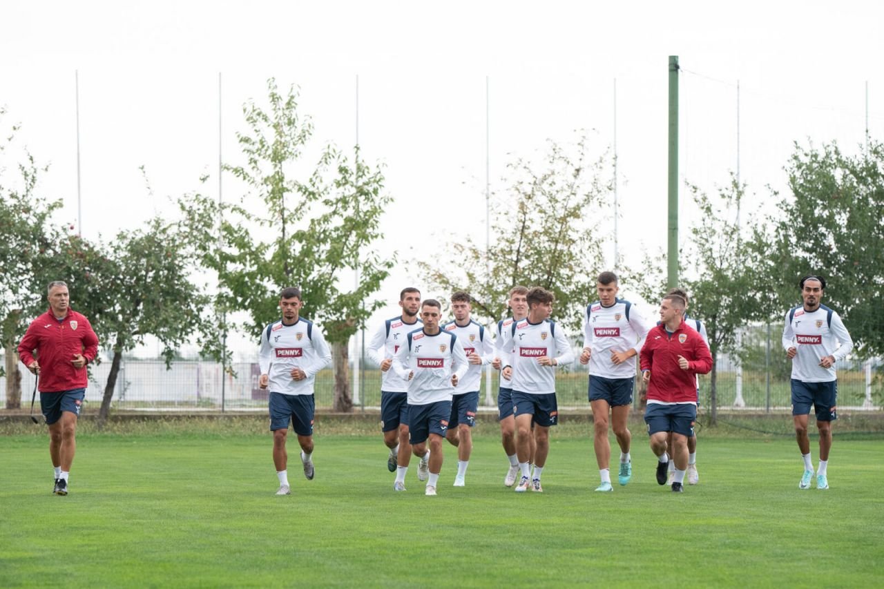 România U21 - Muntenegru U21 pentru calificarea la EURO 2025 este LIVE pe Pro Arena și VOYO vineri, de la ora 19:30! Miza pe fotbaliștii de la Rapid și Dinamo_8