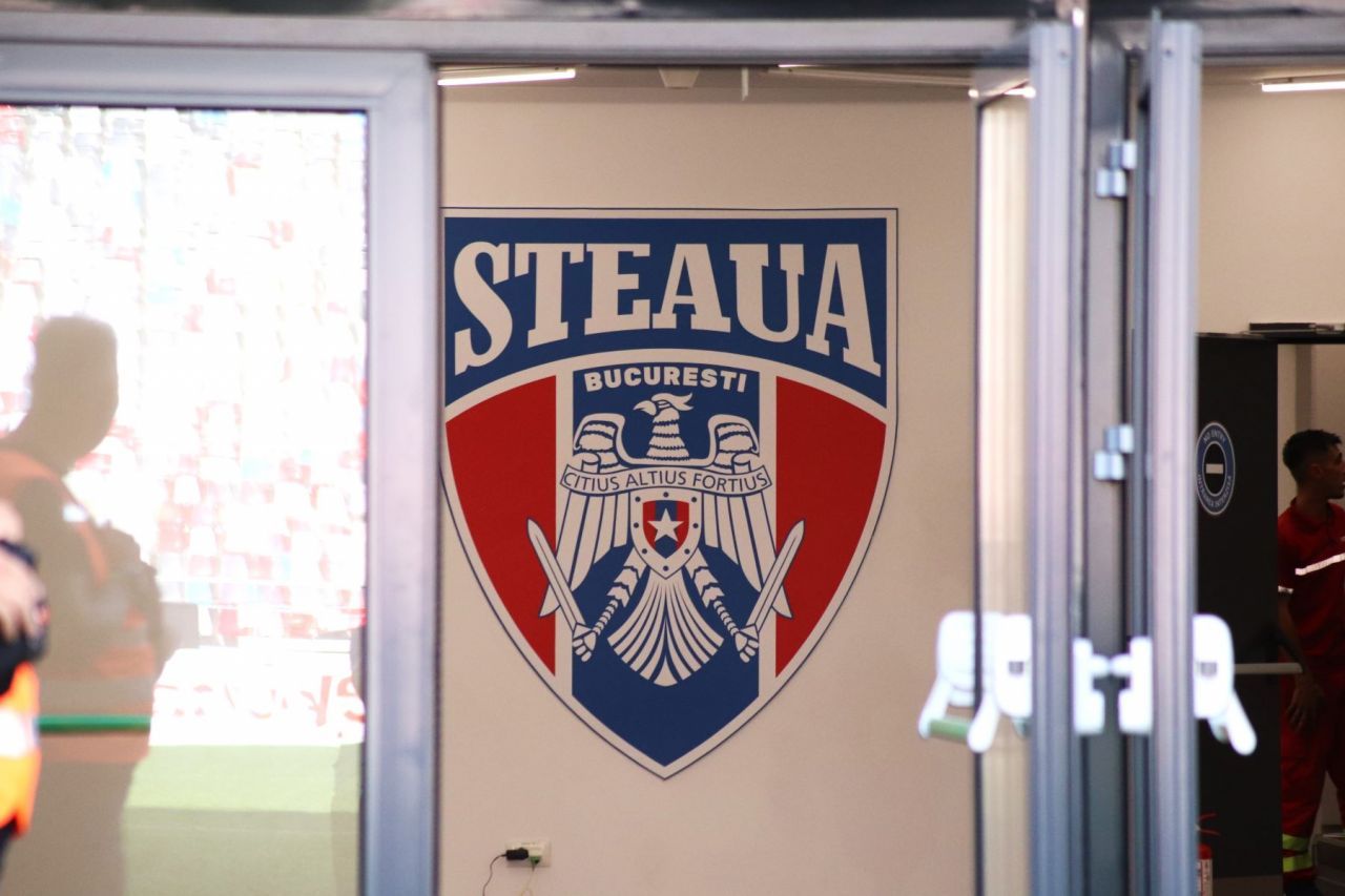 Bannerul devastator afișat de fanii Stelei pentru conducerea clubului și a MApN_2