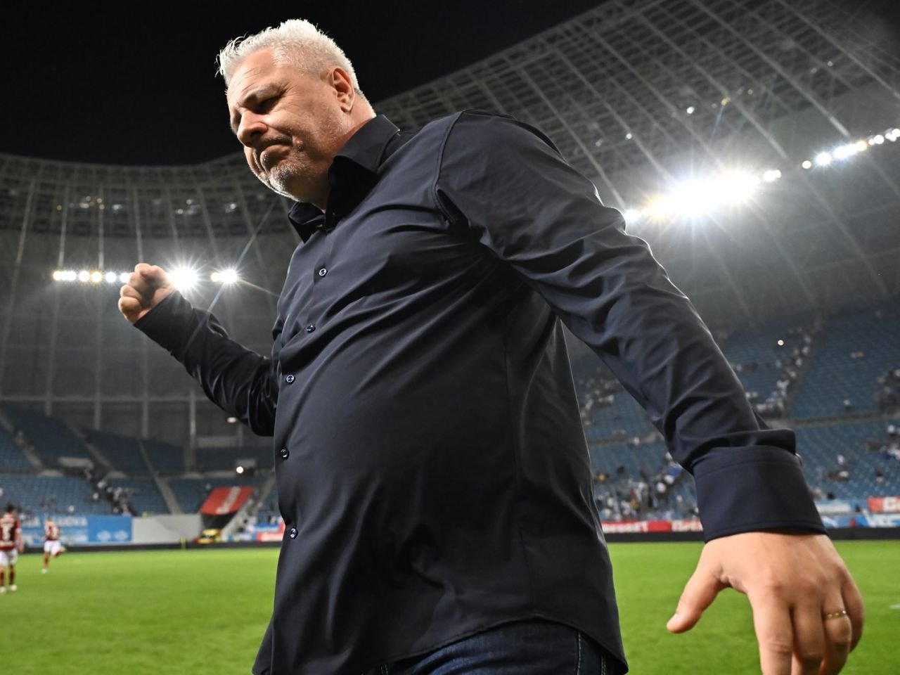 Rapid și-a prezentat noul atacant, după ce l-a ratat pe Daniel B&icirc;rligea