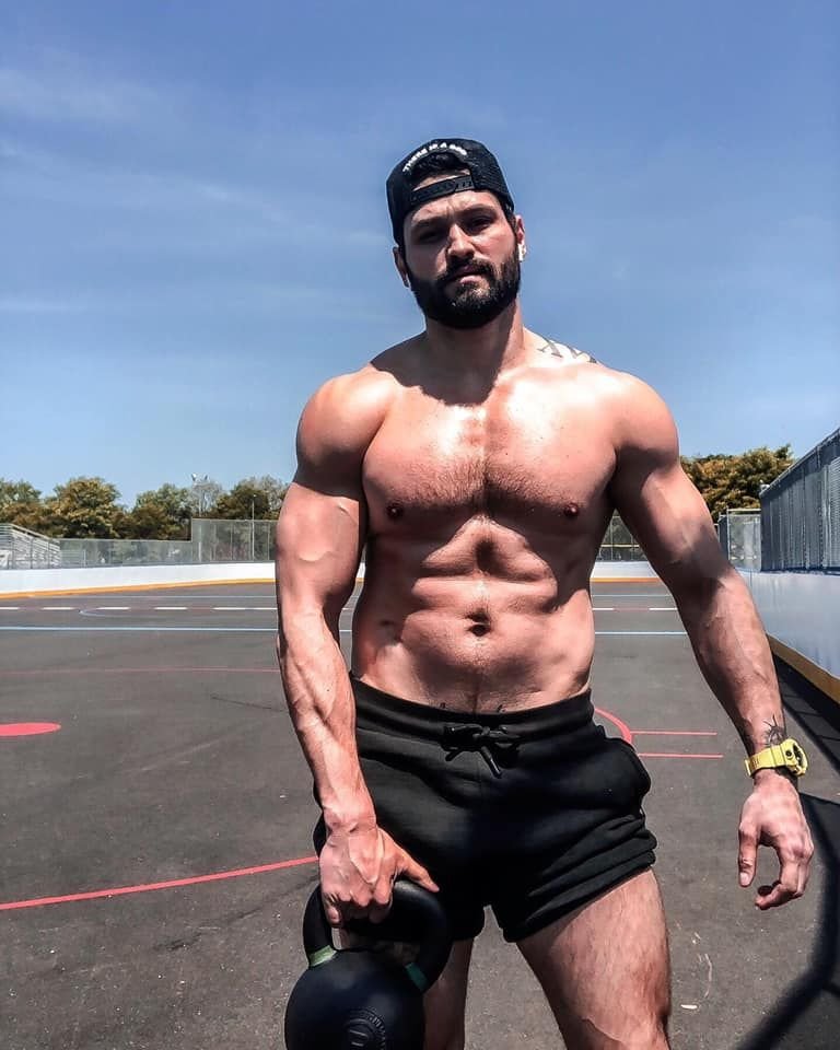Plecat în Statele Unite, un fost campion al României s-a întâlnit cu Jason Momoa_3