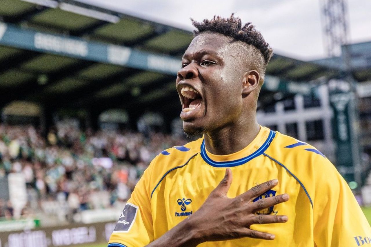 Emmanuel Yeboah, fostul atacant al lui CFR Cluj, a debutat cu gol la noua sa echipă! Un român, implicat în transfer_1