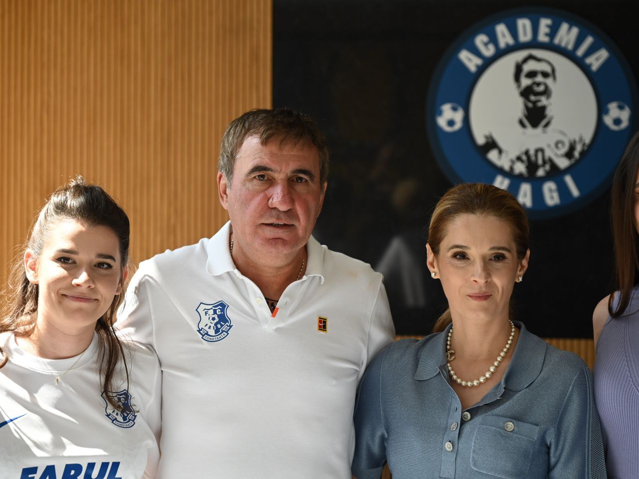 Academia Hagi,