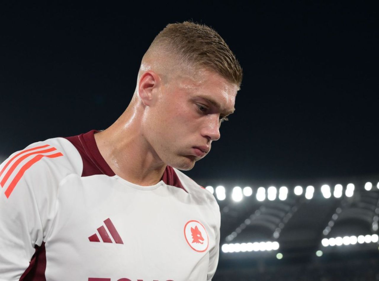 Ghinion pentru ucraineanul Artem Dovbyk. Ce s-a întâmplat cu atacantul cumpărat recent de AS Roma_1