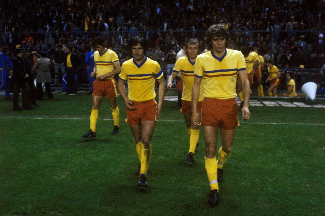 O legendă a fotbalului românesc, uitată de cluburile unde a făcut istorie: