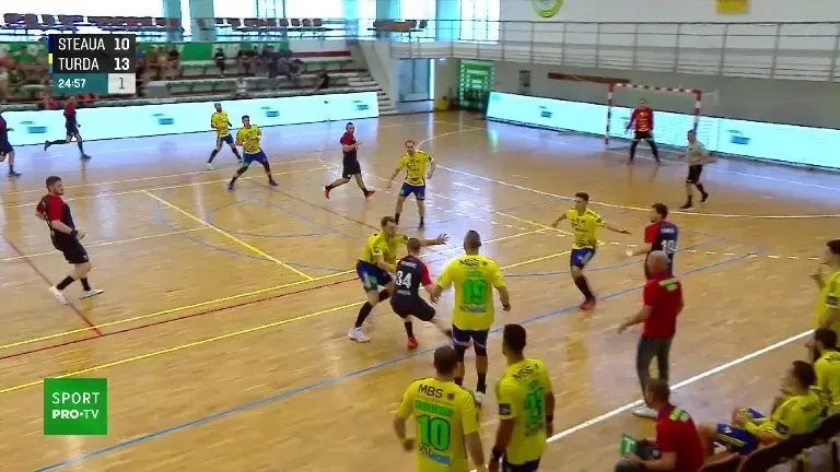 Steaua - Potaissa Turda: ultimele cinci minute din prima repriză