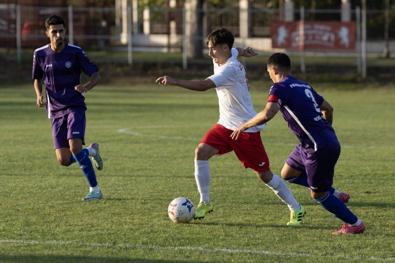 Debut cu gol la Dinamo pentru fotbalistul-minune care la 14 ani dobora recordul lui Nicolae Dobrin și juca la seniorii de la Viitorul Constanța!_5