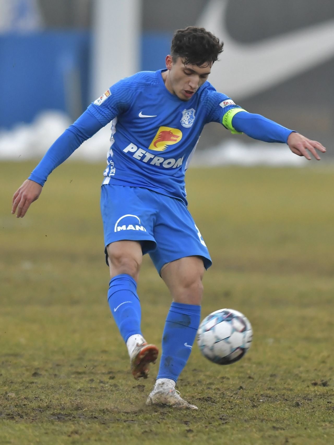 Debut cu gol la Dinamo pentru fotbalistul-minune care la 14 ani dobora recordul lui Nicolae Dobrin și juca la seniorii de la Viitorul Constanța!_28
