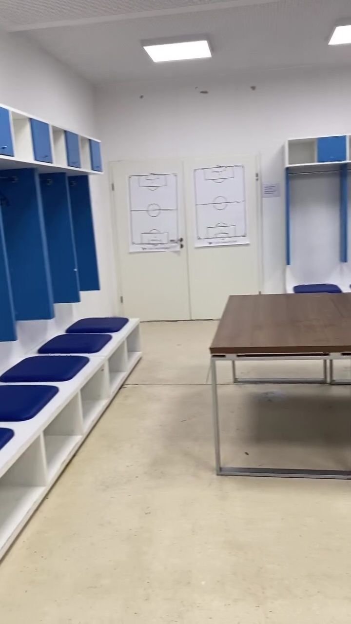 Reacția kosovarilor după ce au văzut cum a lăsat România vestiarul de la Priștina_6