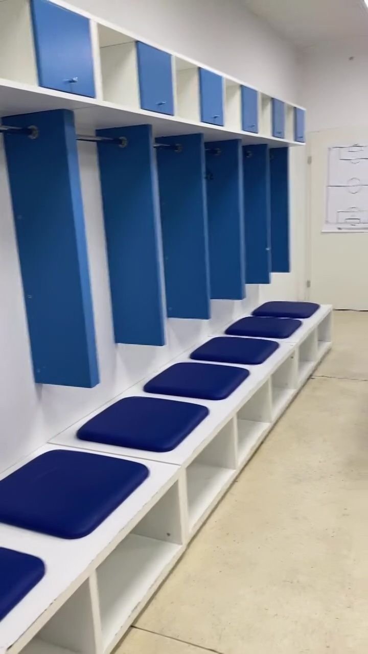 Reacția kosovarilor după ce au văzut cum a lăsat România vestiarul de la Priștina_7