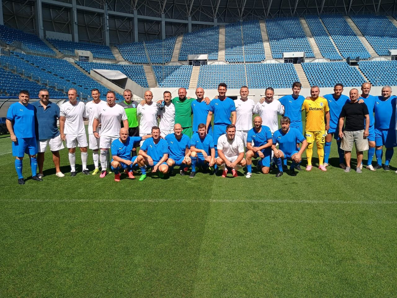 Ilie Balaci ar fi &icirc;mplinit 68 de ani! Meci demonstrativ la Craiova + turneu special cu numele &rdquo;Minunii Blonde&rdquo;