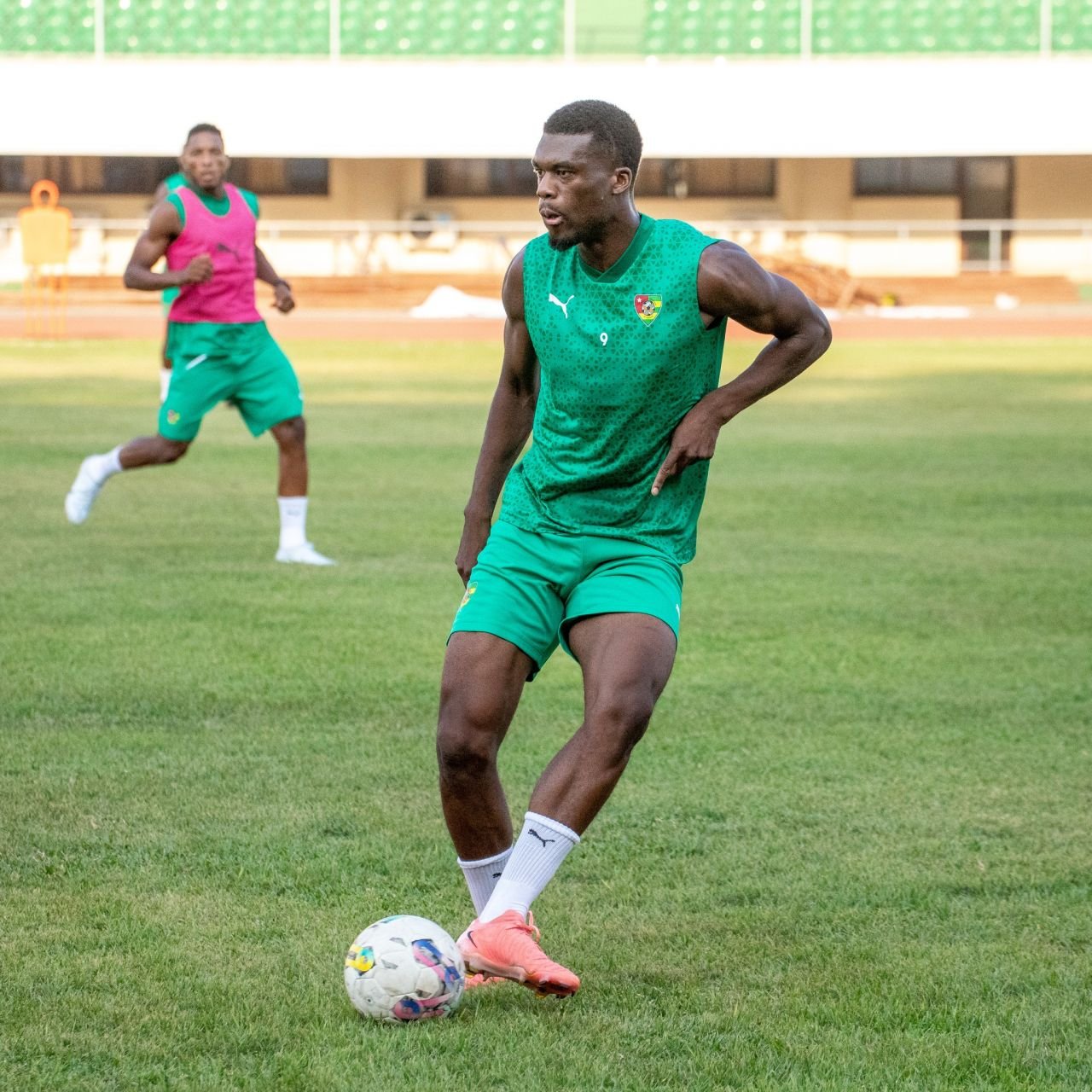 Lovitură cruntă pentru Dinamo! Kennedy Boateng și Josue Homawoo s-au accidentat amândoi la națională și au devenit indisponibili_7