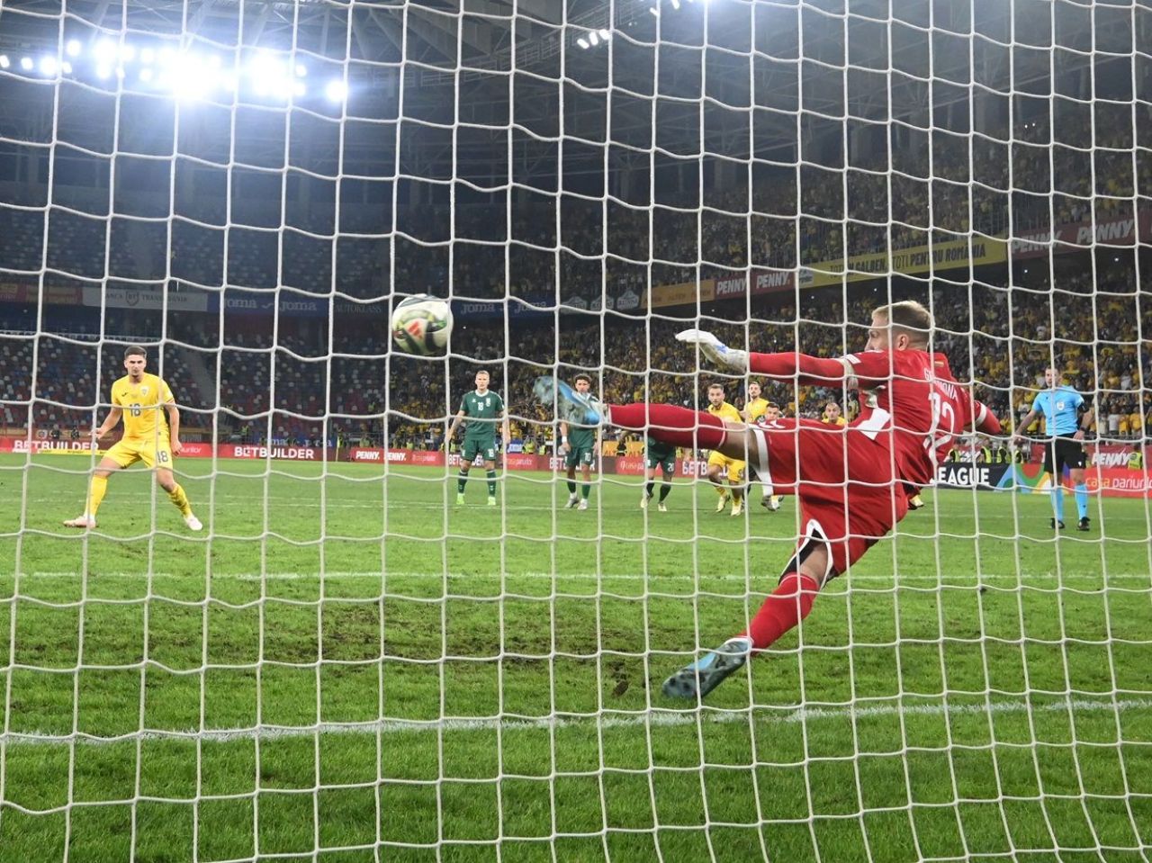 Mircea Lucescu a răbufnit după România - Lituania și a luat decizia: