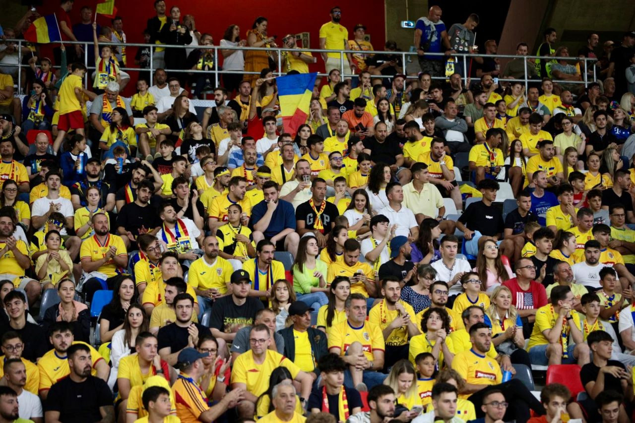C&acirc;ți suporteri au fost prezenți la meciul Rom&acirc;nia - Lituania, din Liga Națiunilor