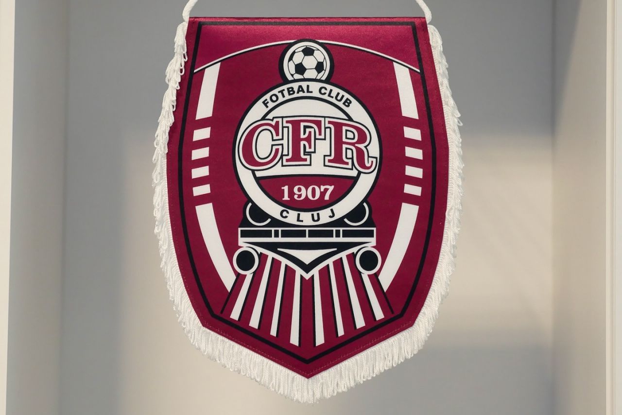 OUT de la CFR Cluj! Dan Petrescu a mai pierdut un jucător: ”A plecat”_1
