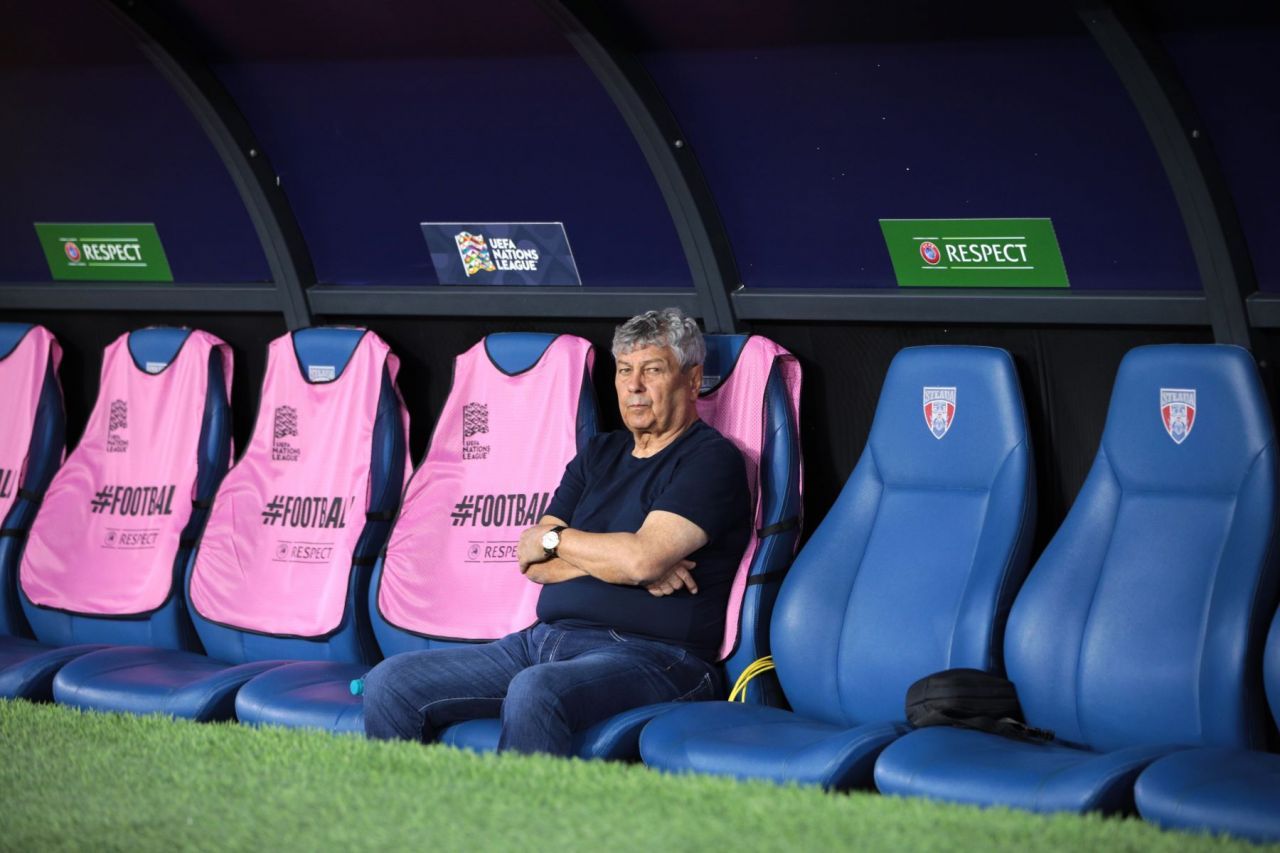 Laude pentru actuala echipă națională: