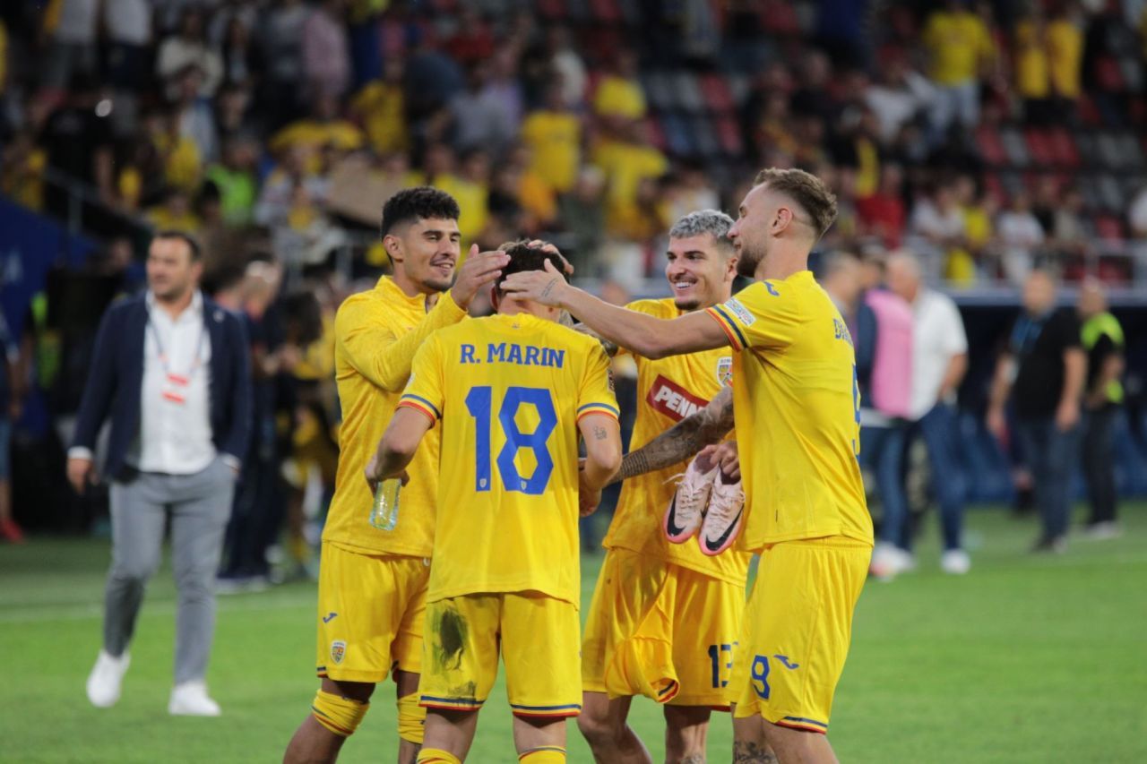 Laude pentru actuala echipă națională: