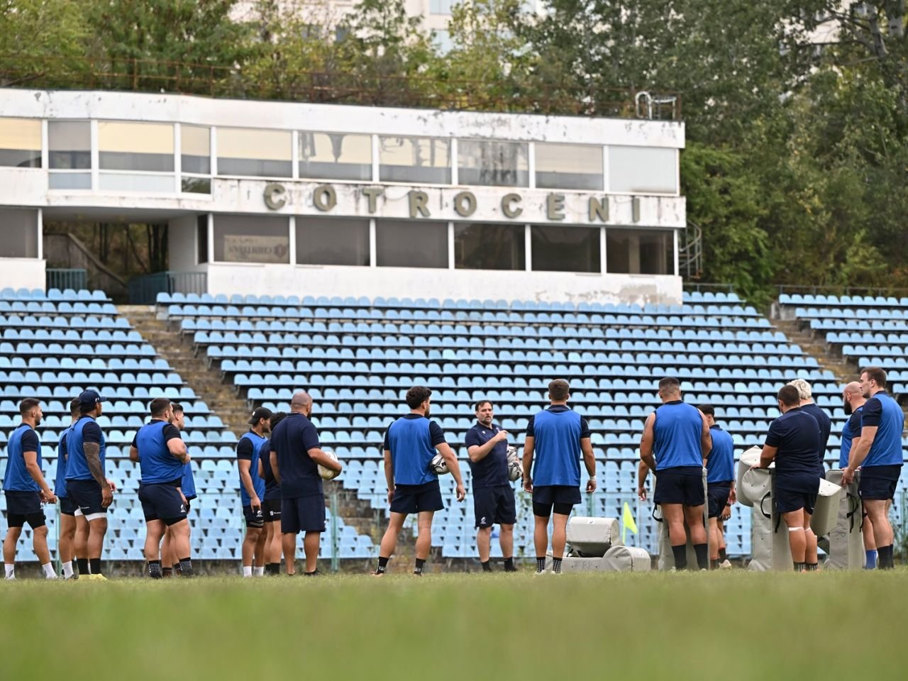 A ”reînviat” stadionul din Cotroceni! Cine s-a antrenat în ”Parcul cu platani” după 12 ani_3