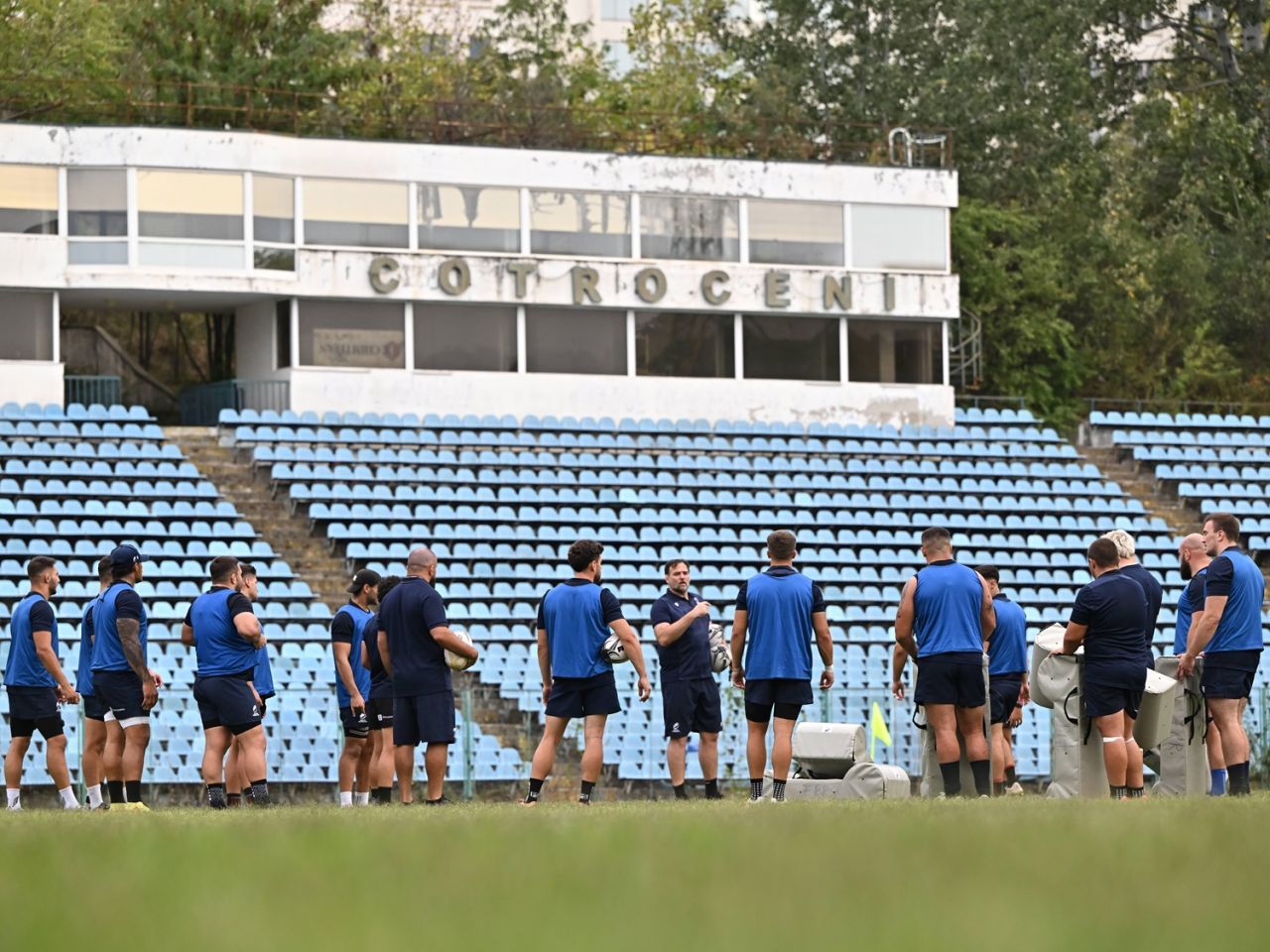 A ”reînviat” stadionul din Cotroceni! Cine s-a antrenat în ”Parcul cu platani” după 12 ani_3