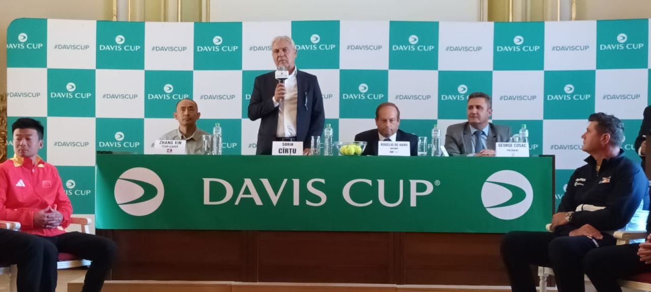 „Mi se spunea 'profesorul de limba fotbal'.” Sorin Cîrțu, apariție „Davis” la Craiova, înainte de România - China_3