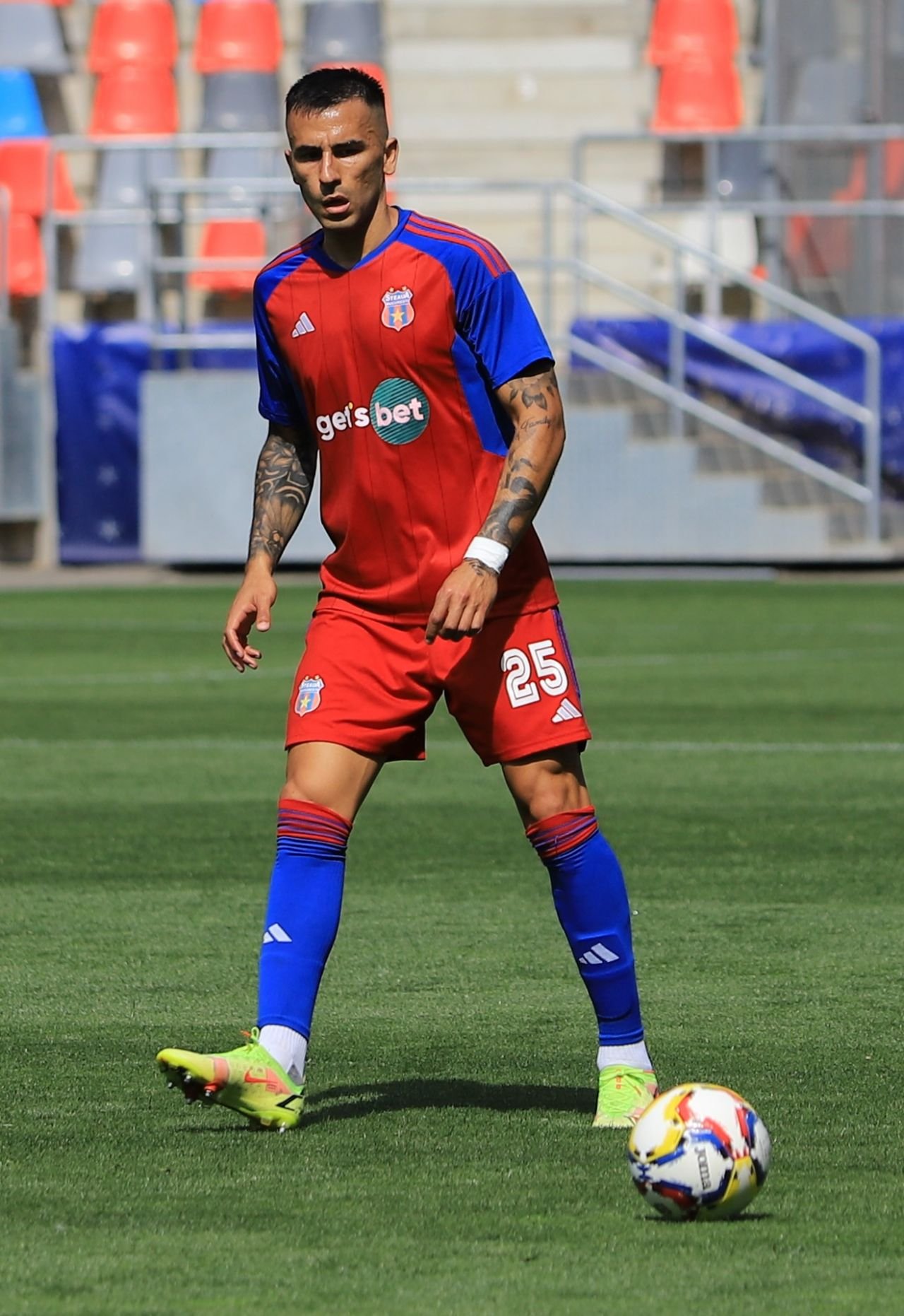 „Steaua trebuie să fie în prima ligă!” Transferat în Canada, fostul fundaș din Ghencea știe cum pot promova „militarii”_5